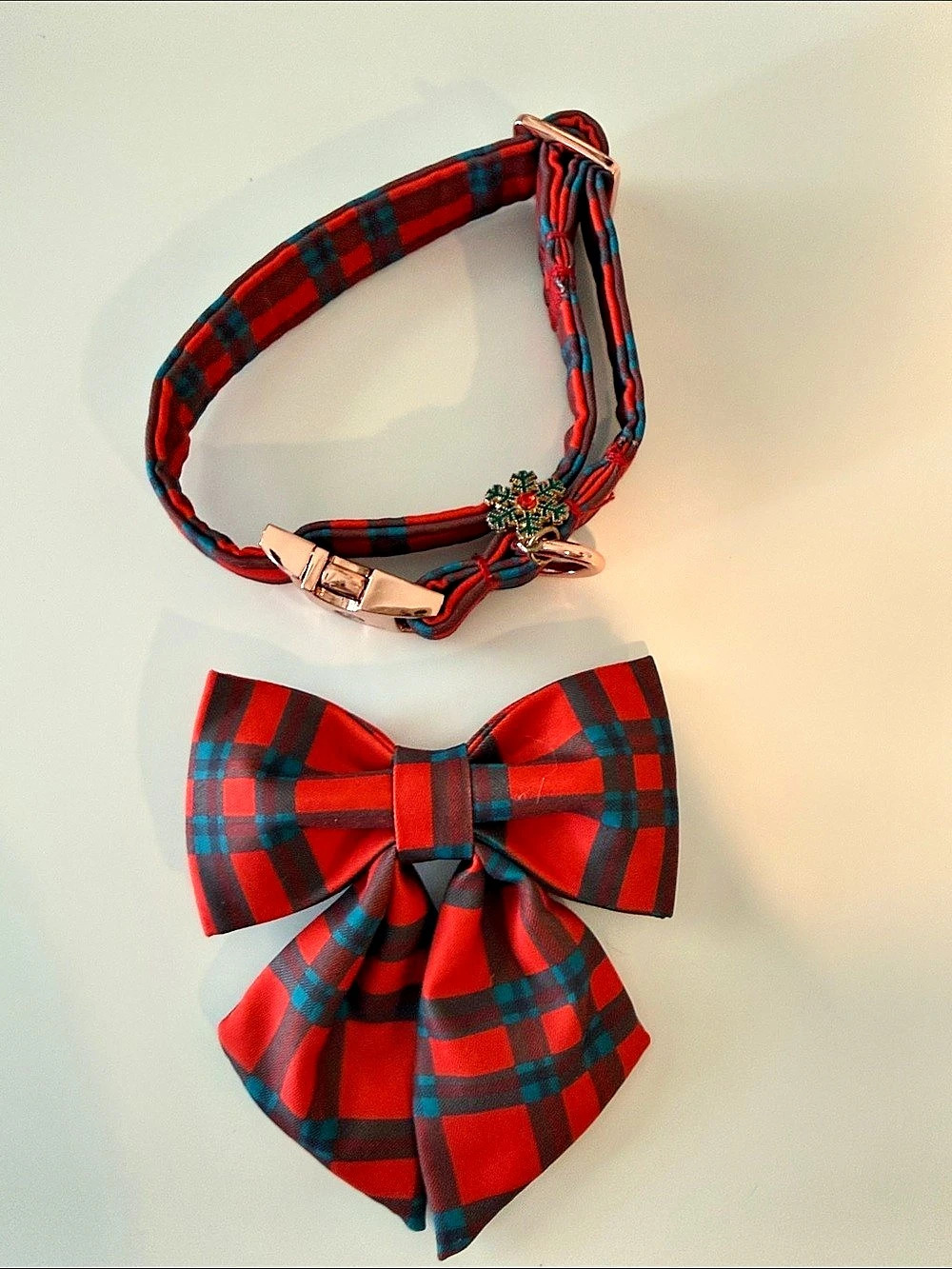 DOGWONG Christmas Red Plaid Dog Collar with Bowtie and Snowflake Charm